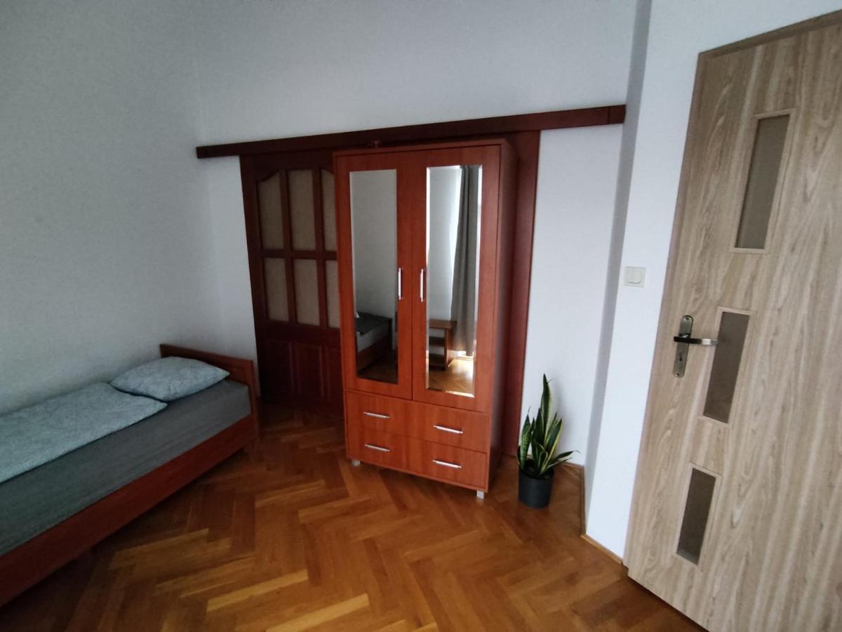 Classic Apartament Metro Kabaty Varšava Exteriér fotografie