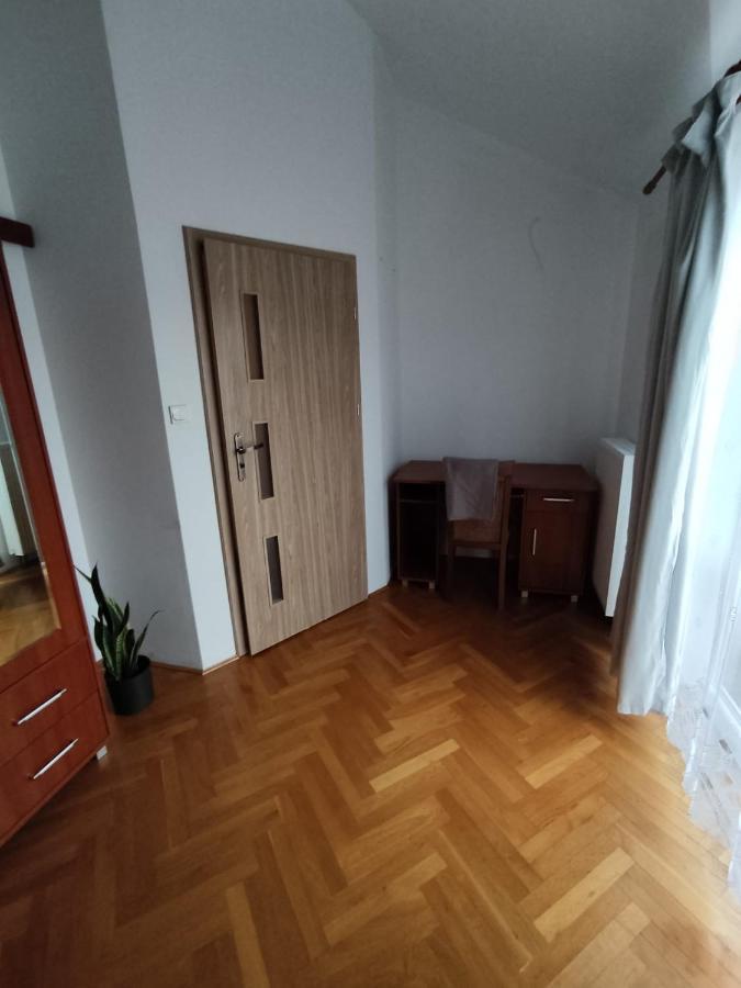 Classic Apartament Metro Kabaty Varšava Exteriér fotografie
